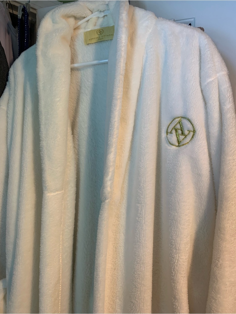 Adrienne Vittadini White/Cream Plush Bathrobe with Gold AV Crest